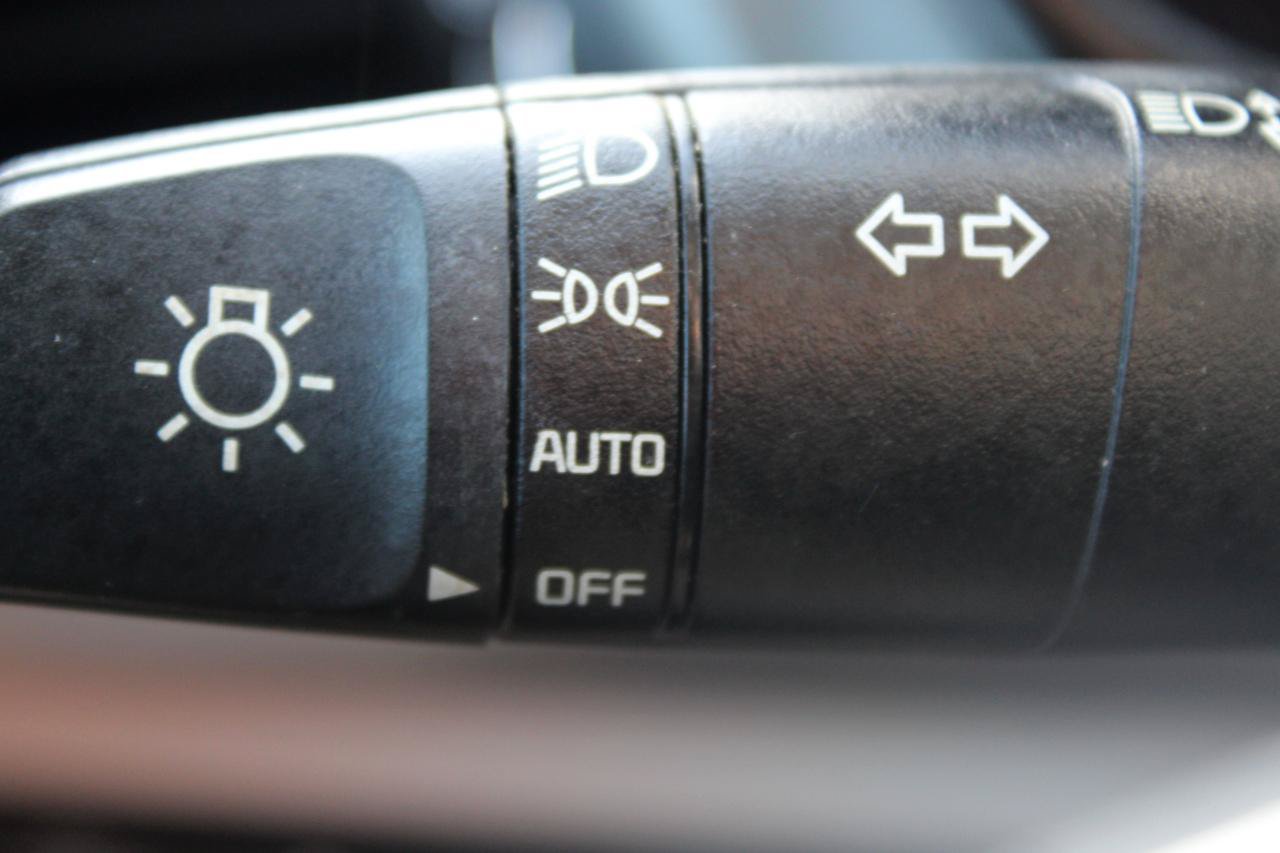 Used 2021 Kia Telluride S FWD image 27