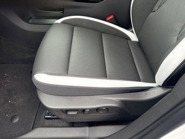 New 2025 Buick Envision Sport Touring image 13