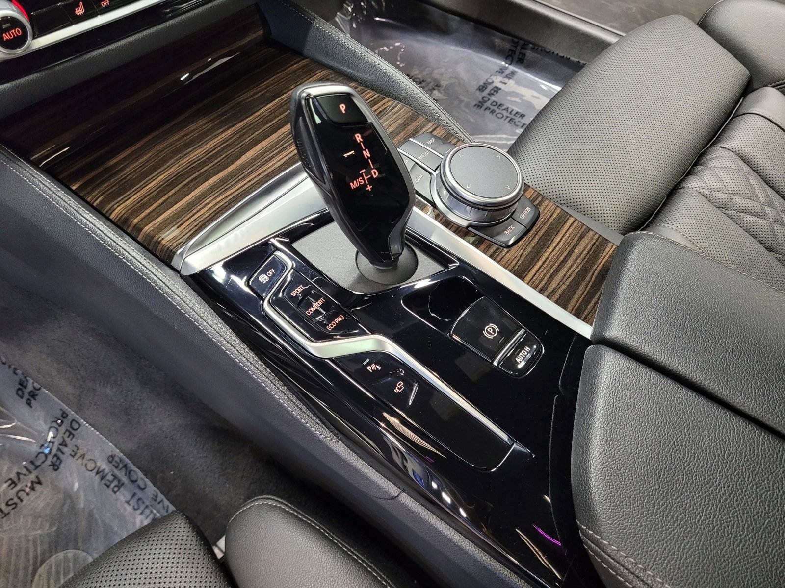 Used 2021 BMW 540i w/ M Sport Package image 25