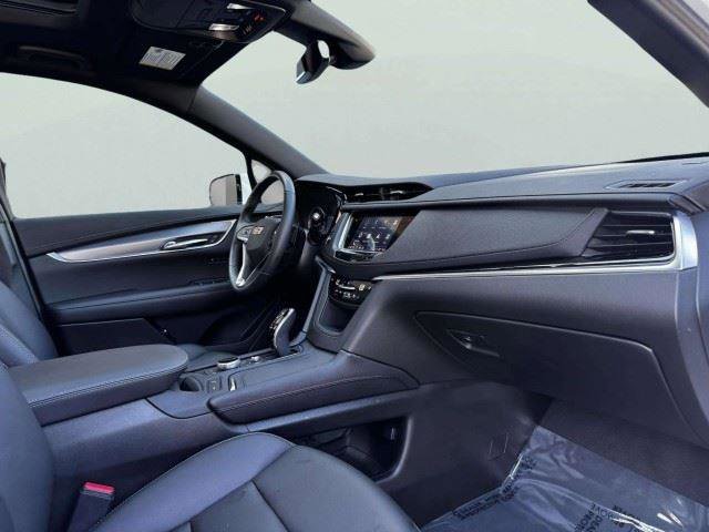 Used 2024 Cadillac XT6 Luxury w/ LPO, Floor Liner Package FWD image 66