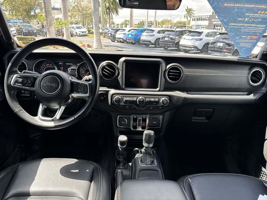 Used 2019 Jeep Wrangler Unlimited Sahara AWD/4WD image 10