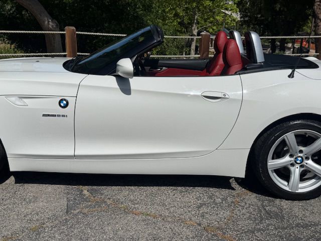 Used 2012 BMW Z4 sDrive28i RWD image 25