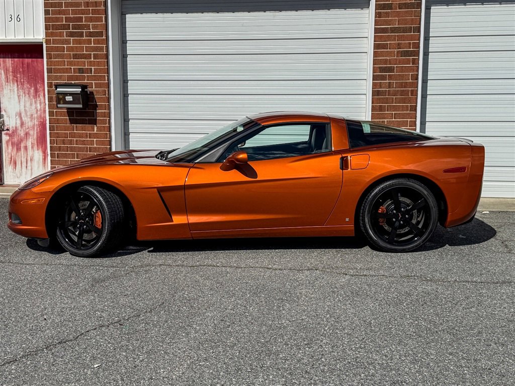 Used 2009 Chevrolet Corvette Coupe w/ Z51 Performance Package image 4