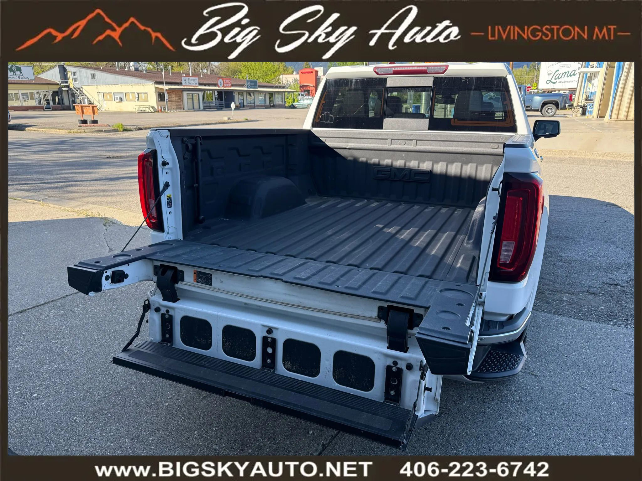 Used 2021 GMC Sierra 1500 SLT w/ SLT Premium Plus Package image 9