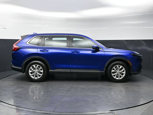 Used 2023 Honda CR-V LX image 4