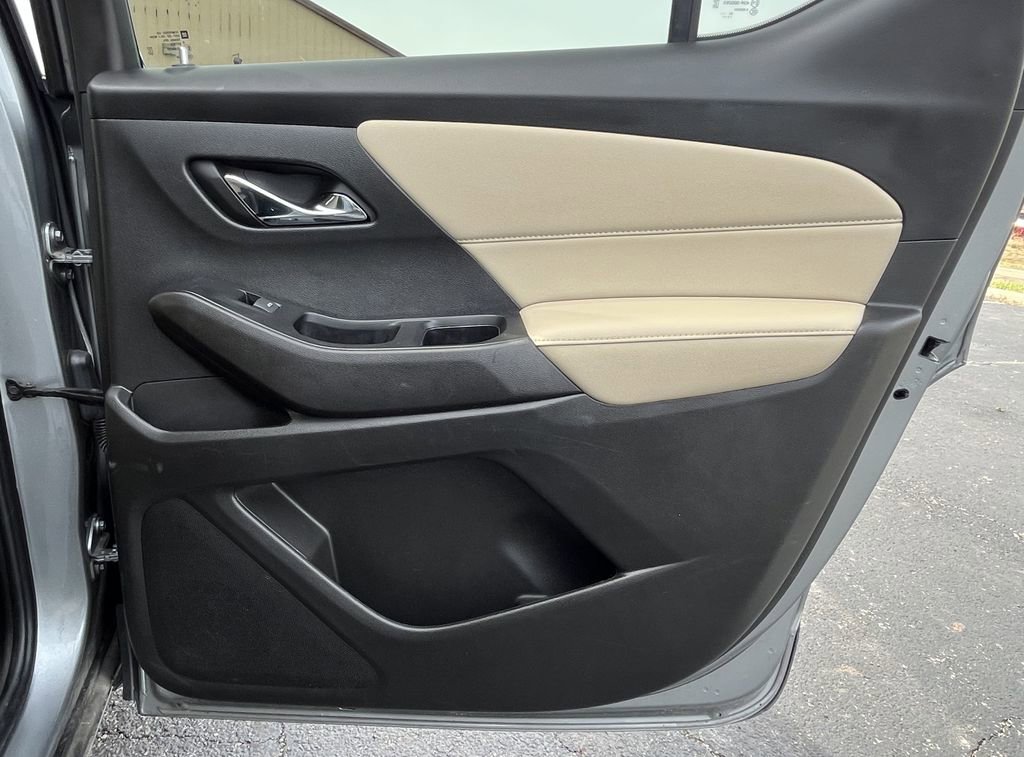 Certified 2023 Chevrolet Traverse LS w/ Safety Package image 17