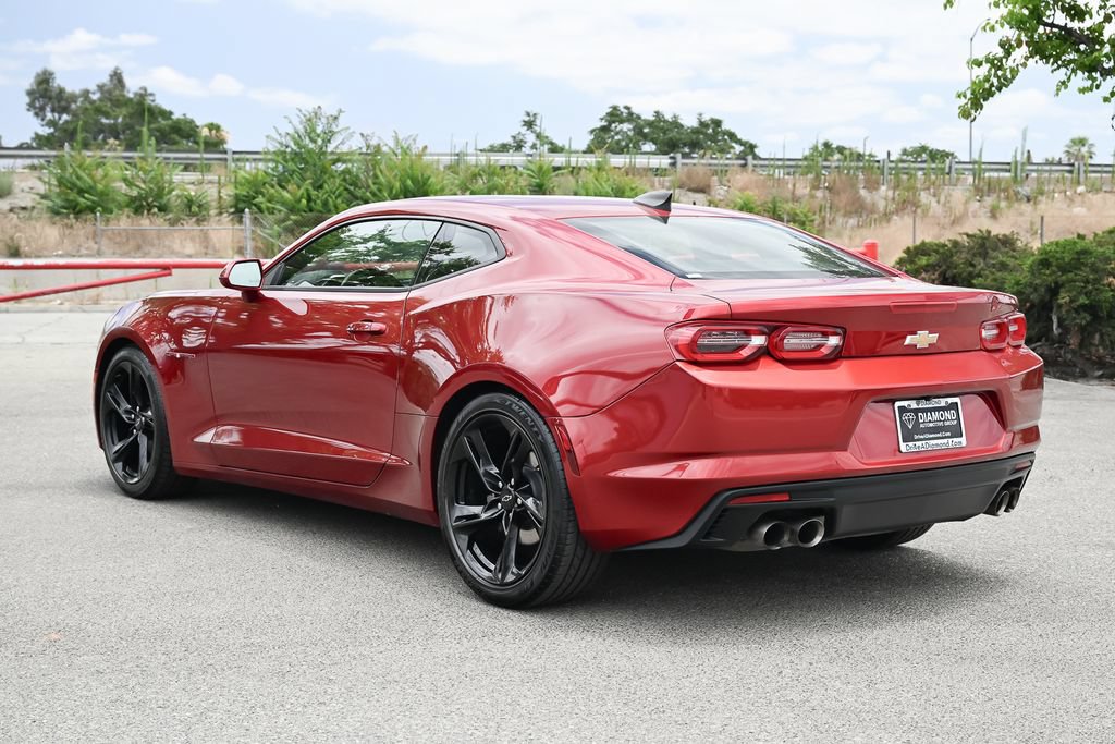 Used 2021 Chevrolet Camaro LT RWD image 6