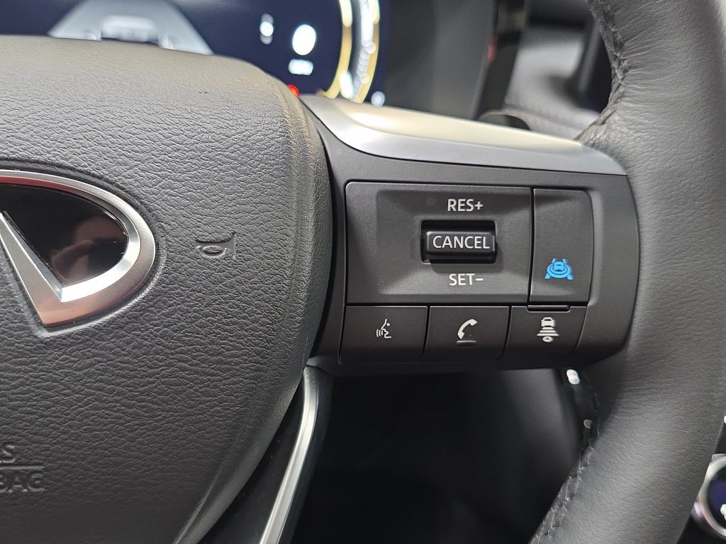 Certified 2026 INFINITI QX60 Luxe w/ Cargo Package AWD/4WD image 14