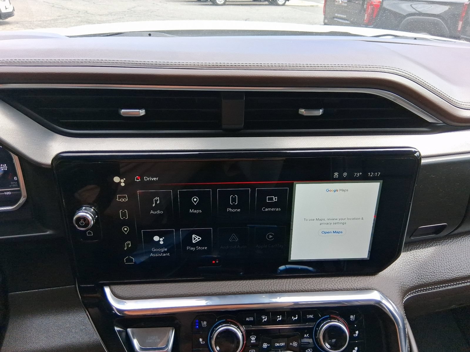 Used 2024 GMC Sierra 1500 Denali w/ Denali Reserve Package AWD/4WD image 16
