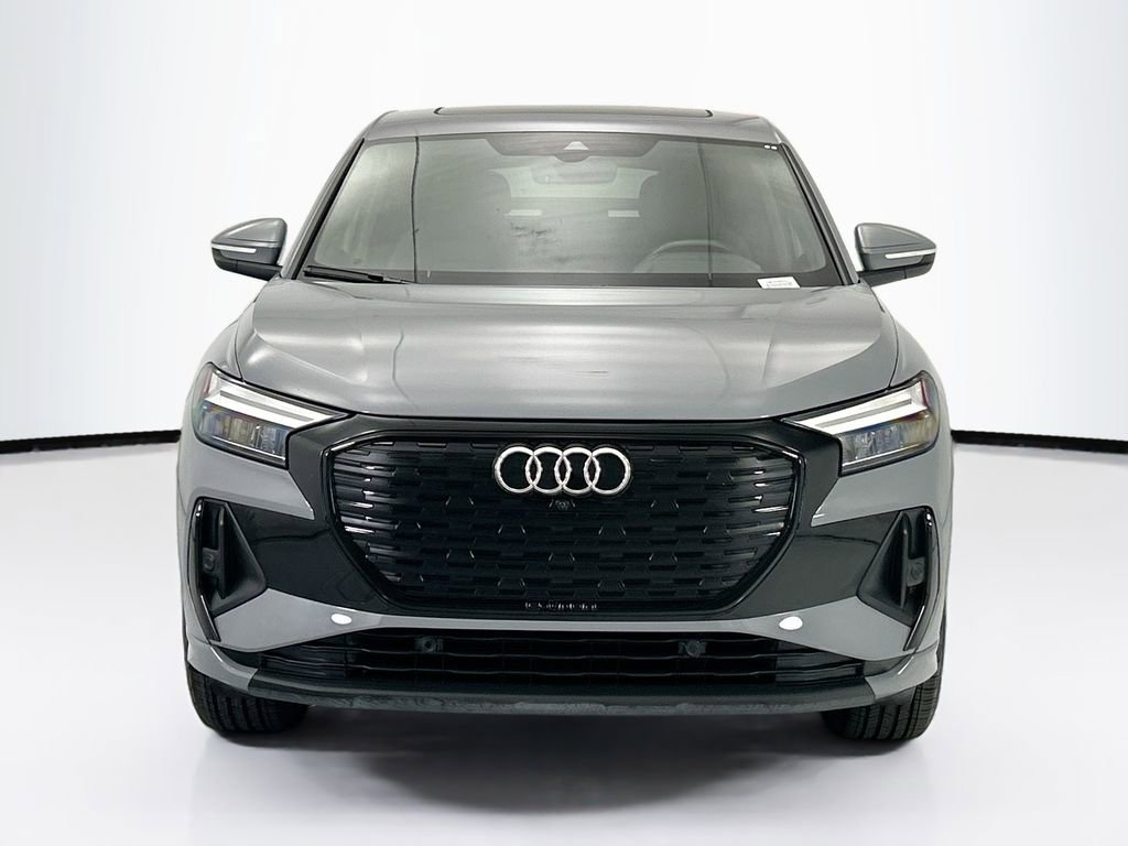 Used 2024 Audi Q4 e-tron Premium AWD/4WD image 2