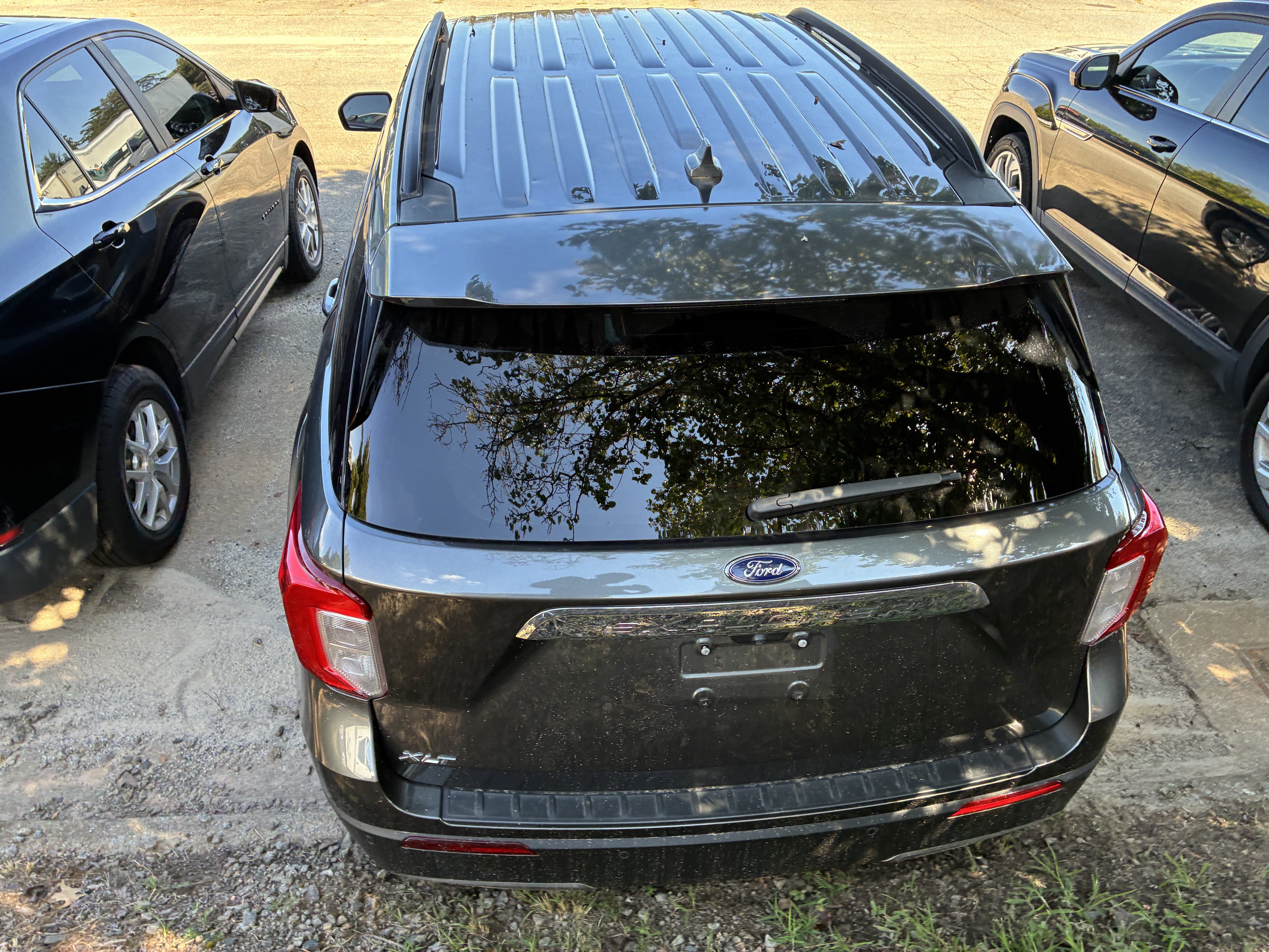 Used 2020 Ford Explorer XLT w/ Equipment Group 202A RWD image 7
