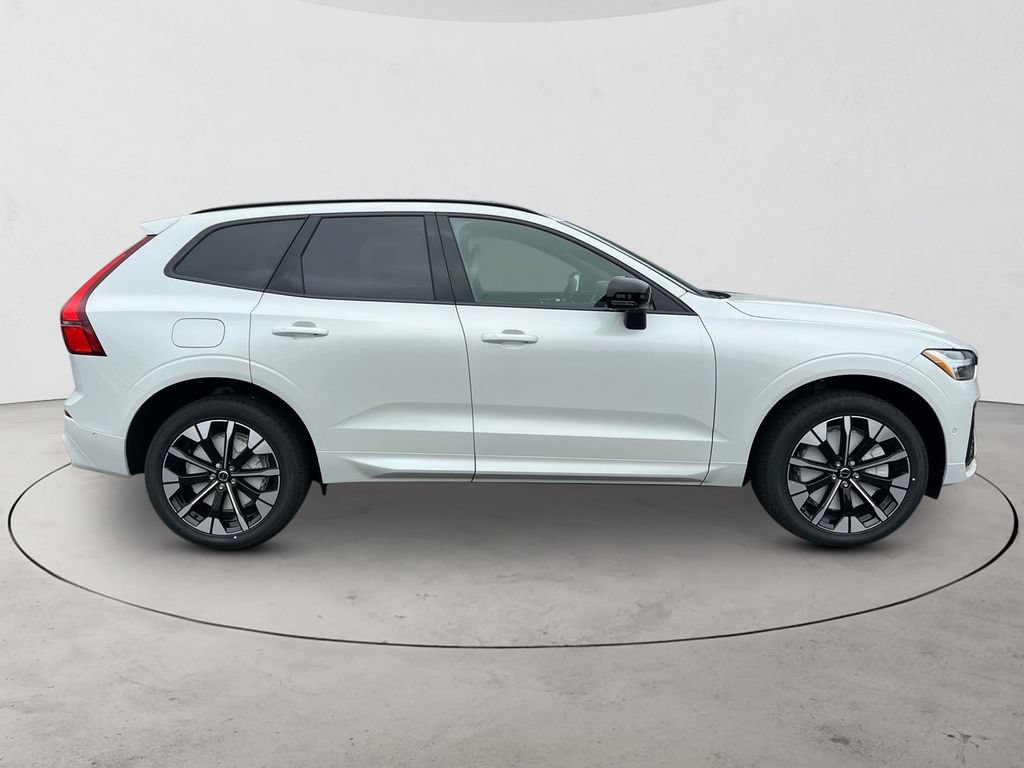 New 2026 Volvo XC60 T8 Plus w/ Protection Package Premier AWD/4WD image 6