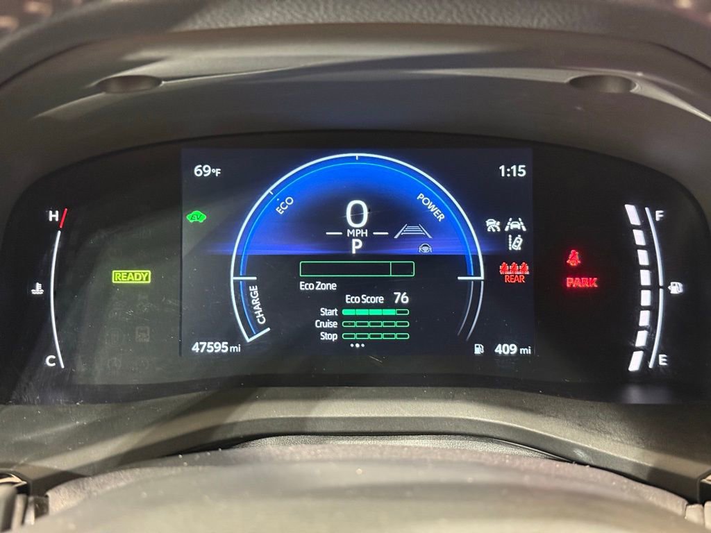 Certified 2025 Toyota Camry SE FWD image 22