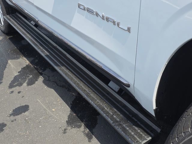 New 2026 GMC Yukon XL Denali Ultimate w/ LPO, Floor Liner Package AWD/4WD image 20
