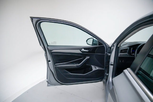 Used 2022 Volkswagen Jetta S FWD image 22