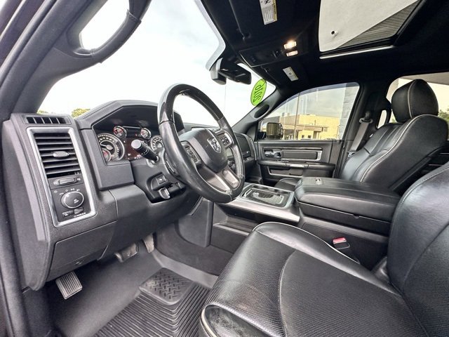 Used 2016 RAM 3500 Laramie Longhorn image 11