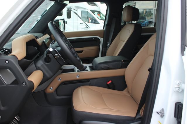 Used 2026 Land Rover Defender 130 V8 AWD/4WD image 22
