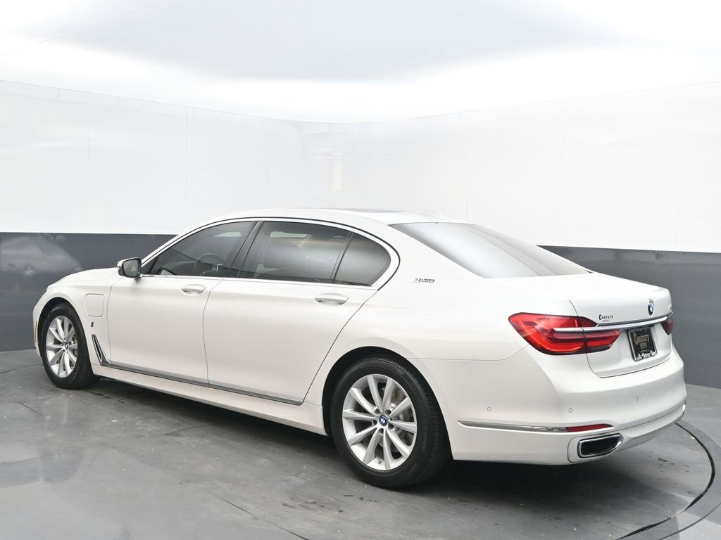 Used 2018 BMW 740e xDrive image 5