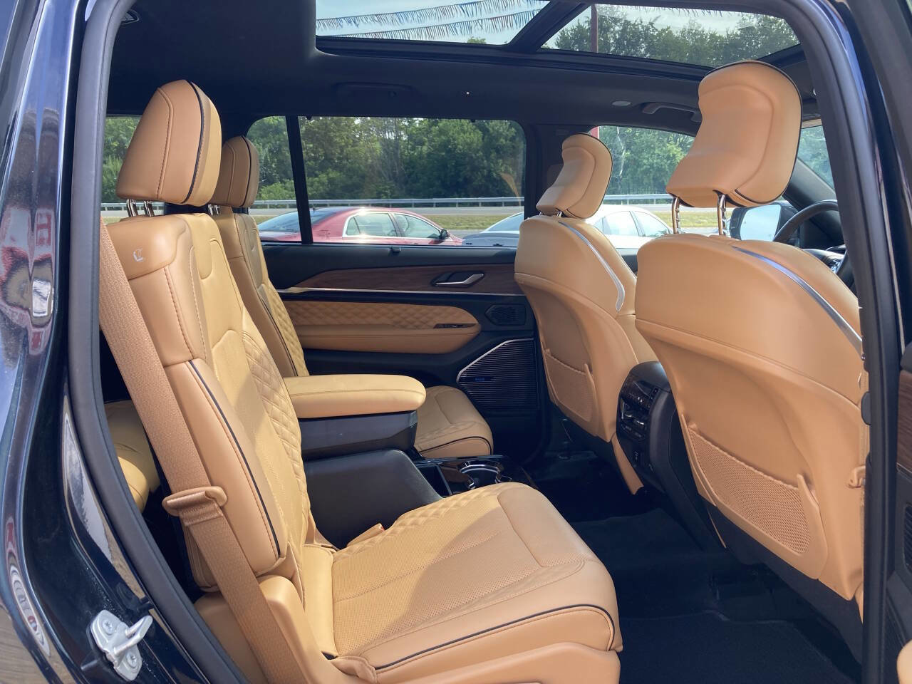 Used 2023 Jeep Grand Cherokee L Summit w/ Advanced Protech Group IV image 15