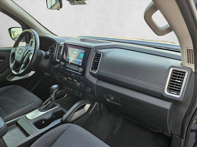 Used 2022 Nissan Frontier SV image 21