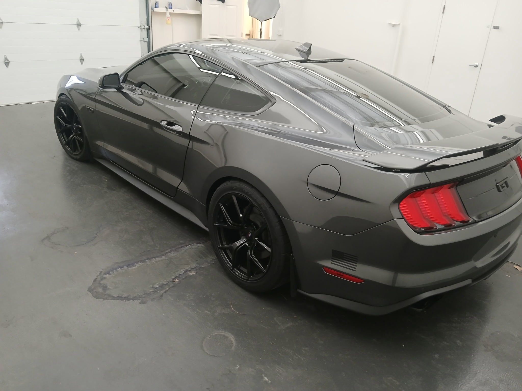 Used 2020 Ford Mustang GT Premium w/ GT Performance Package RWD image 19