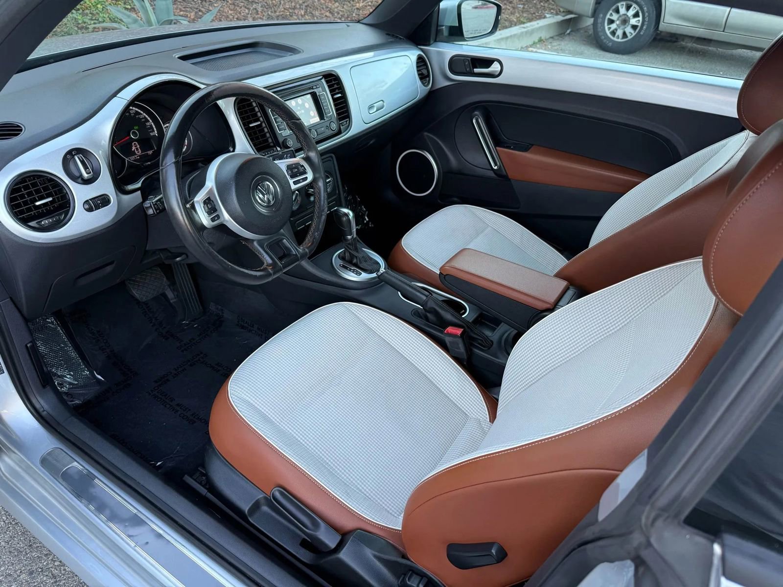 Used 2015 Volkswagen Beetle 1.8T Classic image 22