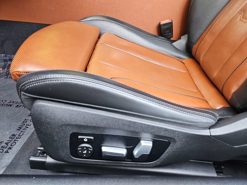 Used 2024 BMW M850i xDrive Convertible AWD/4WD image 27