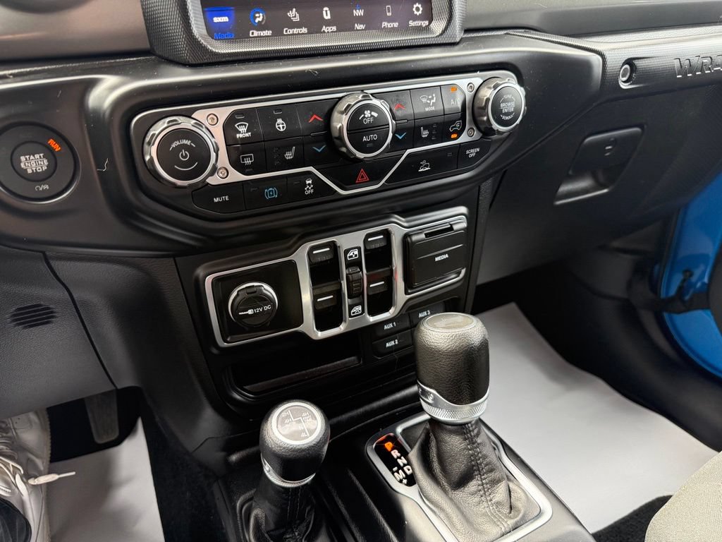 Used 2023 Jeep Wrangler Unlimited w/ Cold Weather Group AWD/4WD image 20