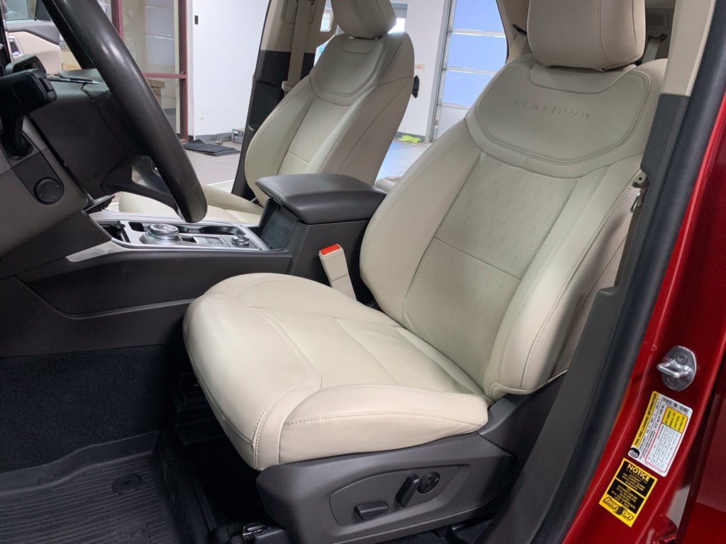 Used 2023 Ford Explorer Platinum w/ Premium Technology Package AWD/4WD image 15