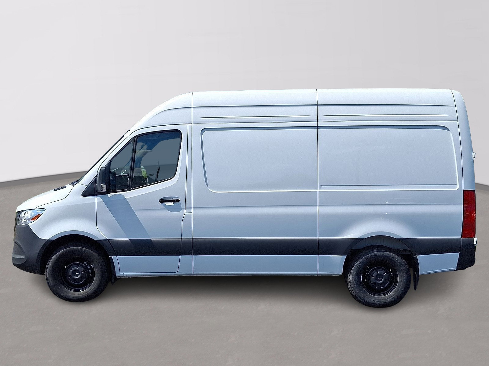 Used 2025 Mercedes-Benz Sprinter 2500 image 7