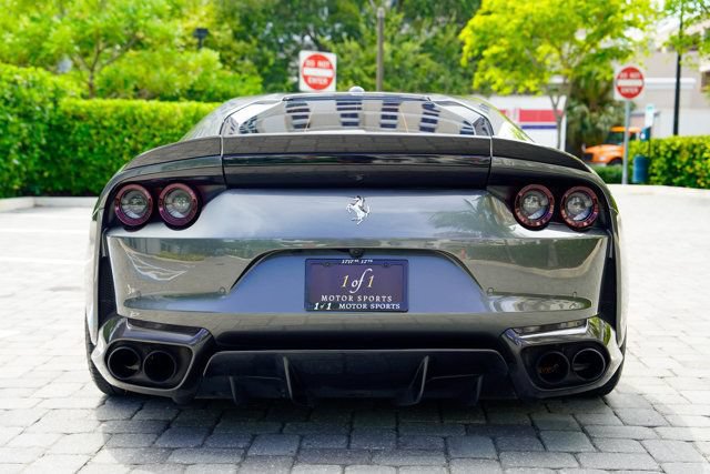 Used 2020 Ferrari 812 Superfast RWD image 27