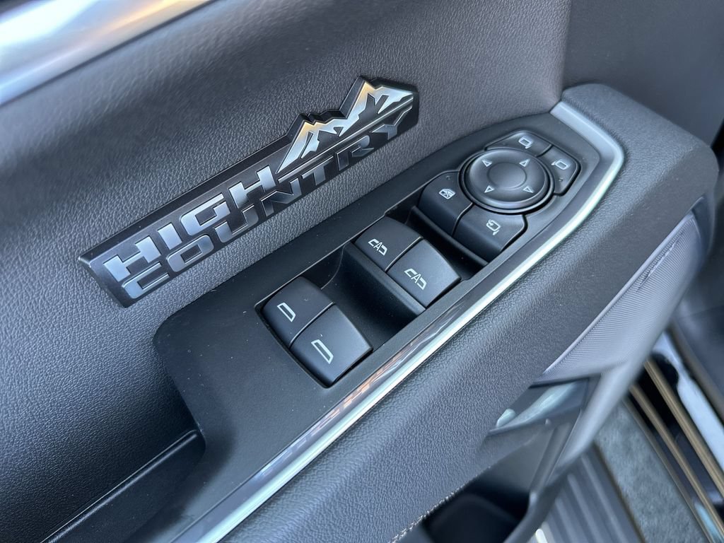 New 2026 Chevrolet Silverado 1500 High Country w/ Technology Package AWD/4WD image 19