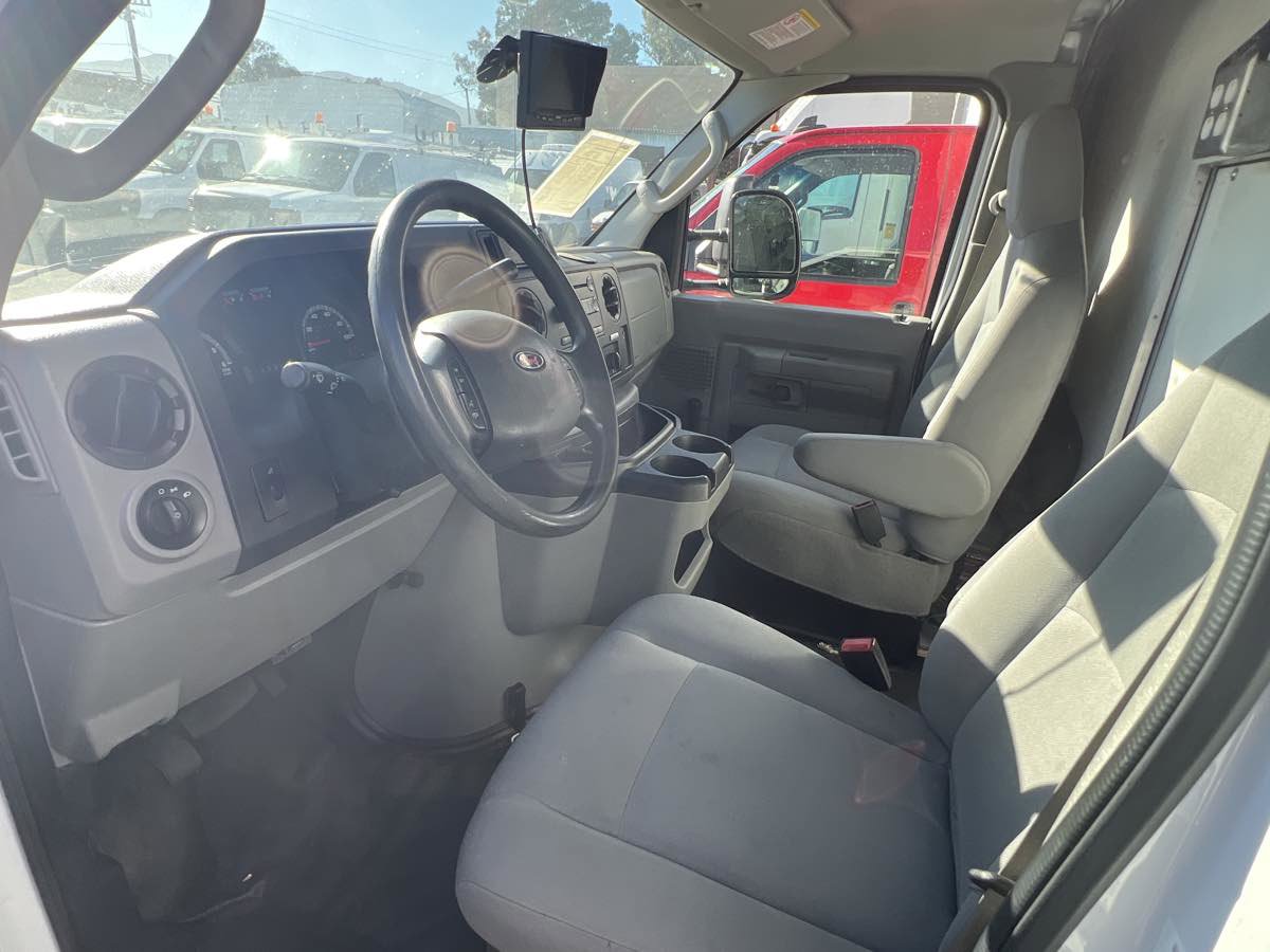 Used 2019 Ford E-350 and Econoline 350 Super Duty image 9