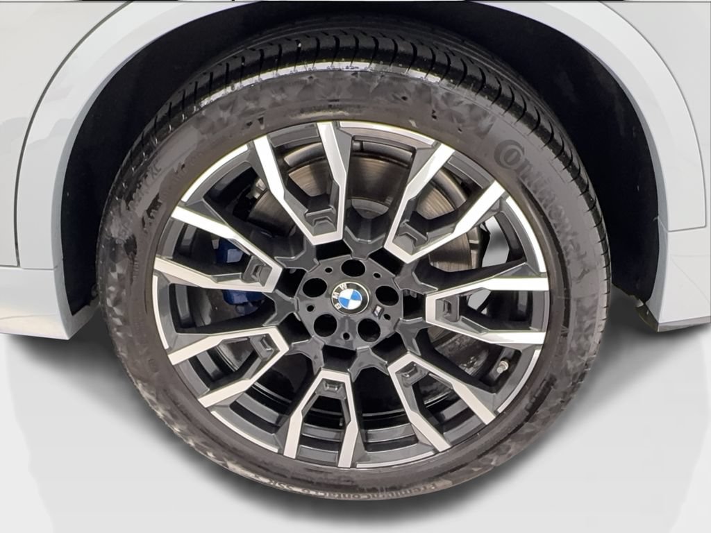 Used 2025 BMW X5 M60i AWD/4WD image 11