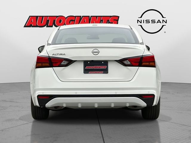 Certified 2025 Nissan Altima 2.5 S image 4