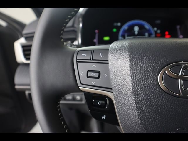 Used 2025 Toyota Camry SE w/ Convenience Package image 26