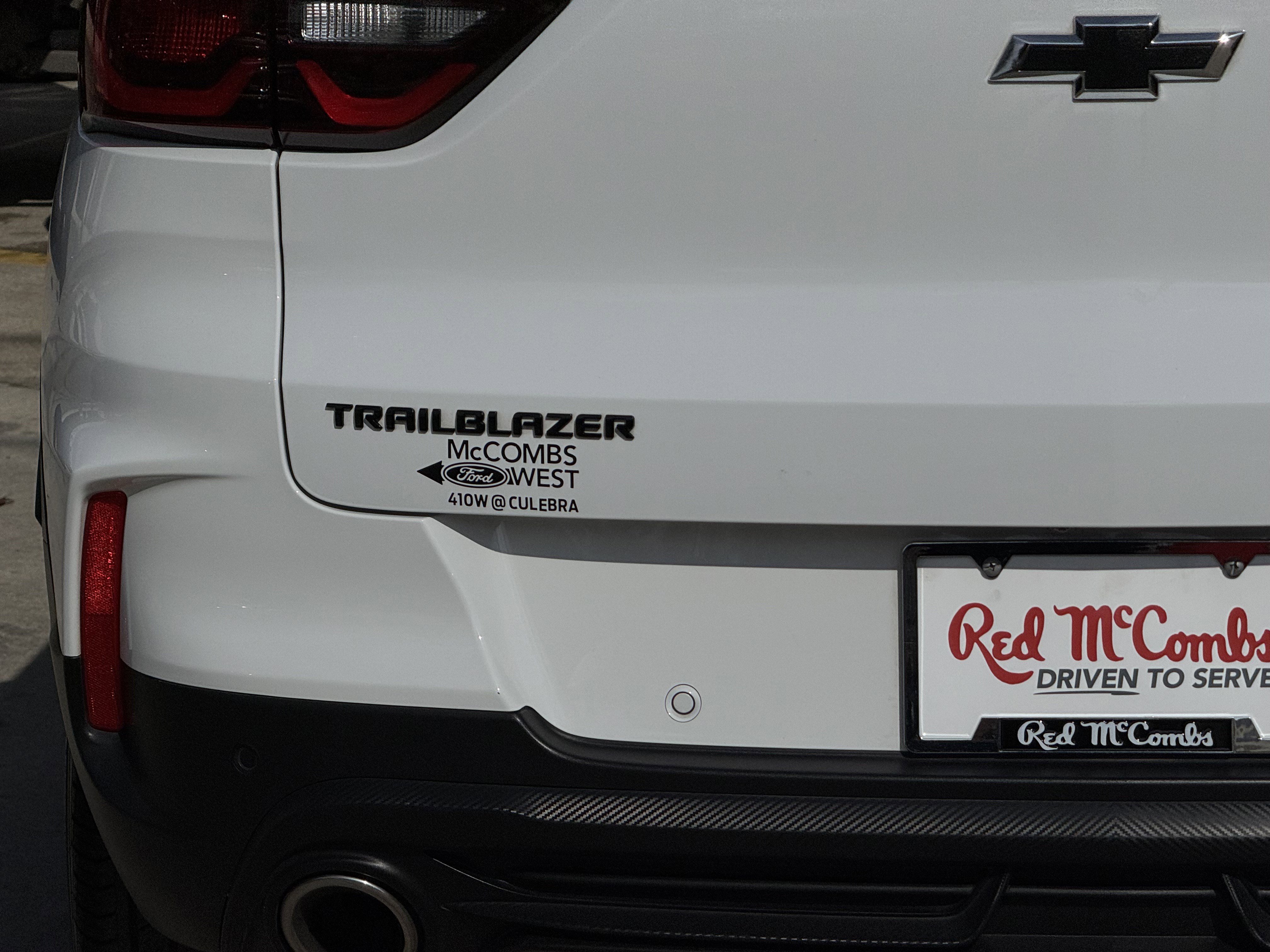 Used 2024 Chevrolet TrailBlazer RS w/ Driver Confidence Package image 8