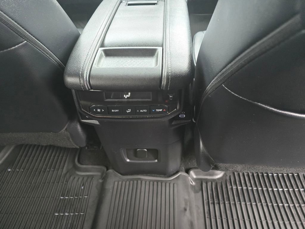 Certified 2024 Toyota Grand Highlander AWD image 15