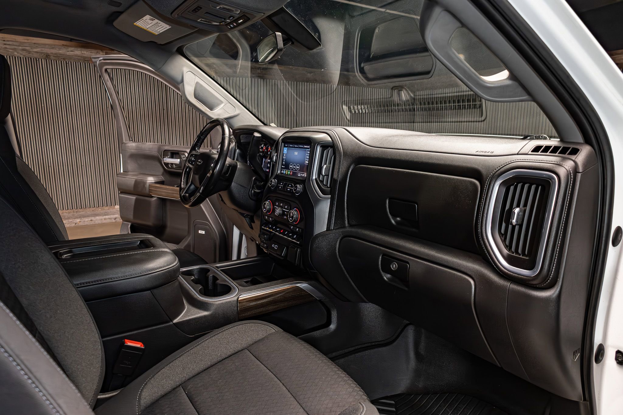 Used 2021 Chevrolet Silverado 1500 LT Trail Boss w/ Convenience Package II AWD/4WD image 18