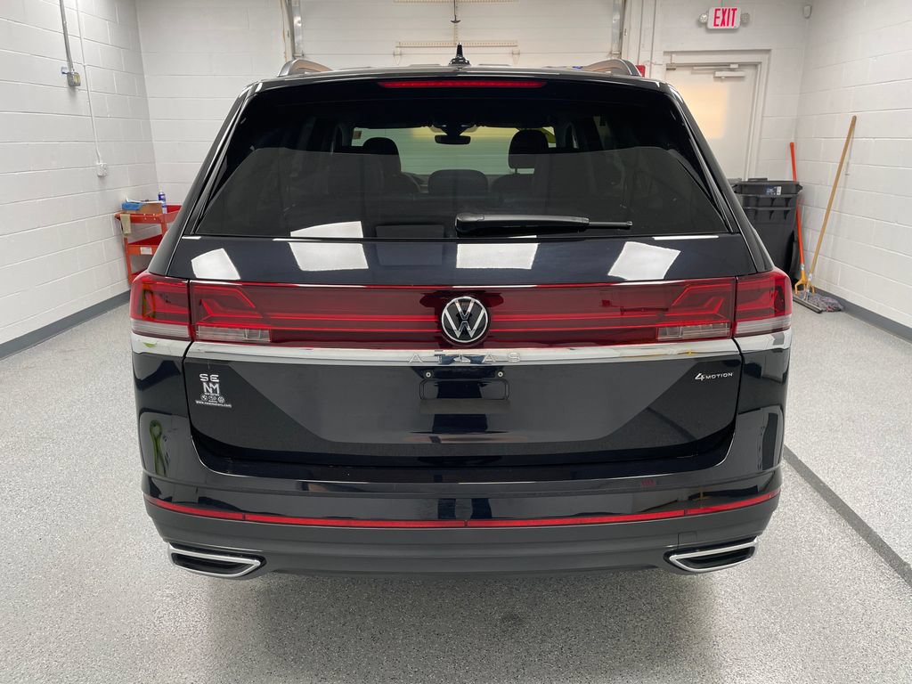 Certified 2026 Volkswagen Atlas SE AWD/4WD image 8