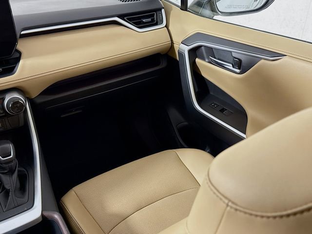 Used 2023 Toyota RAV4 Limited image 25