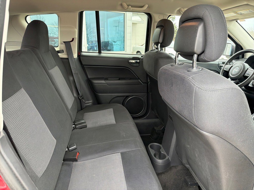 Used 2013 Jeep Compass Sport image 19