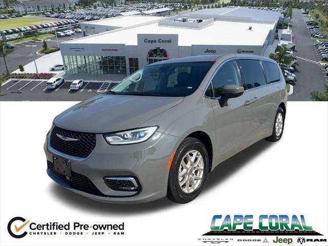 Certified 2023 Chrysler Pacifica Touring-L