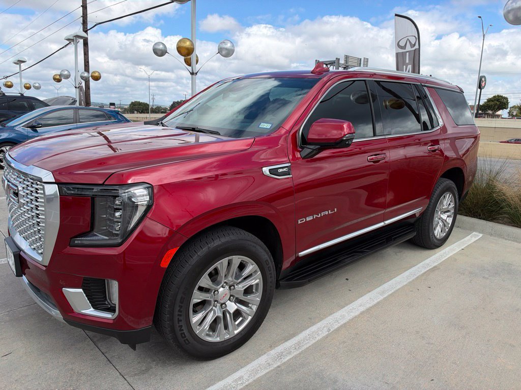 Used 2023 GMC Yukon Denali AWD/4WD image 4