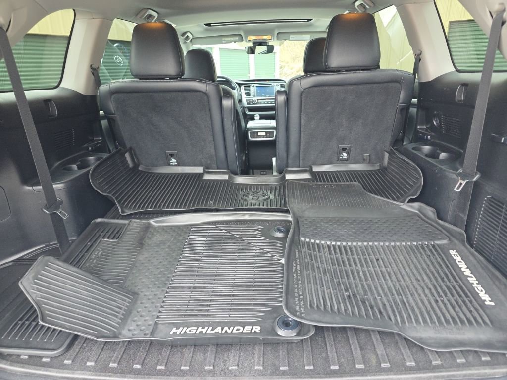 Certified 2018 Toyota Highlander SE image 15