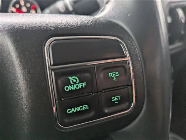 Used 2017 Jeep Wrangler Unlimited Rubicon w/ Connectivity Group AWD/4WD image 13