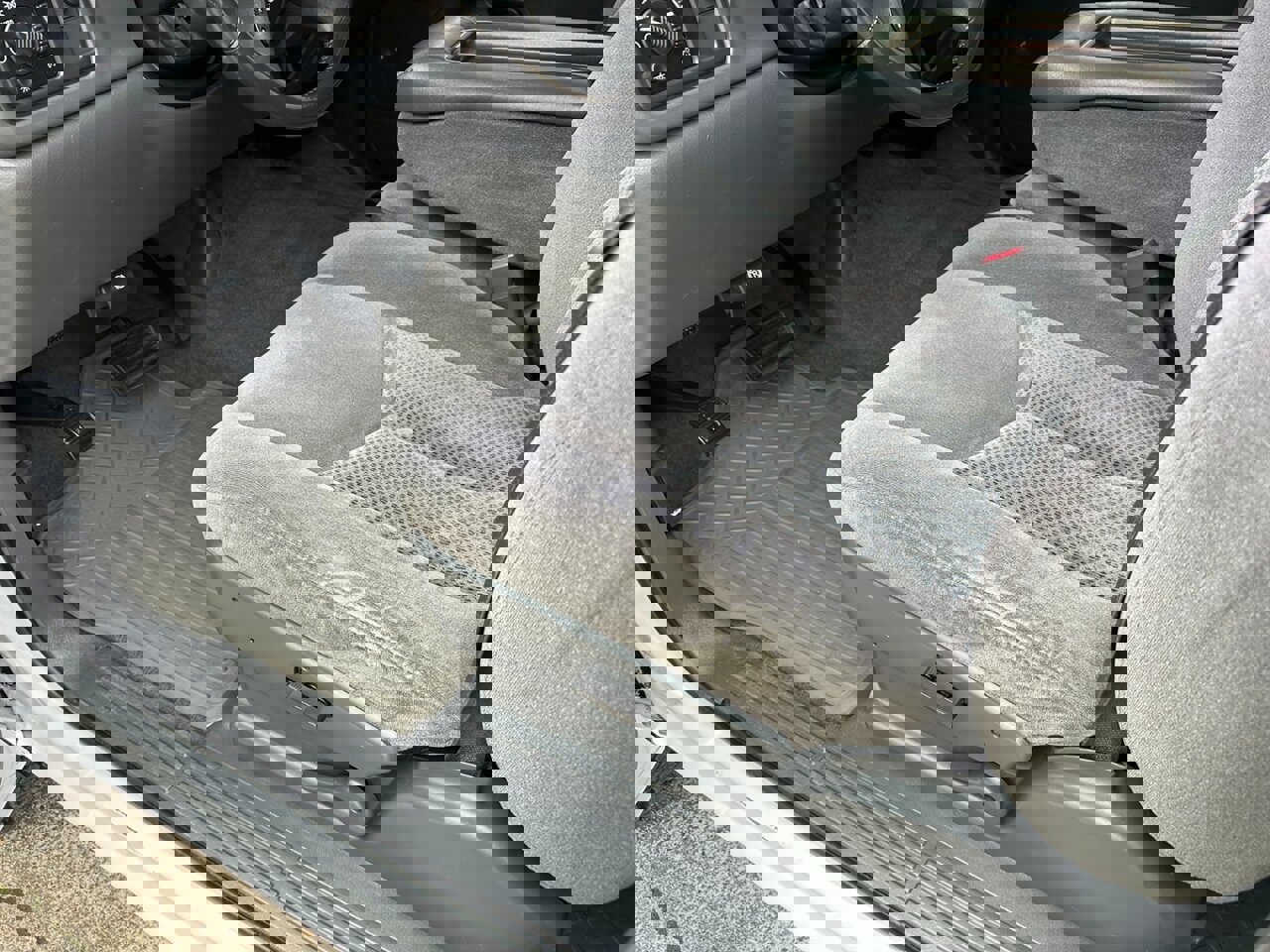 Used 2007 Chevrolet Silverado 2500 LT w/ Heavy-Duty Power Package image 12