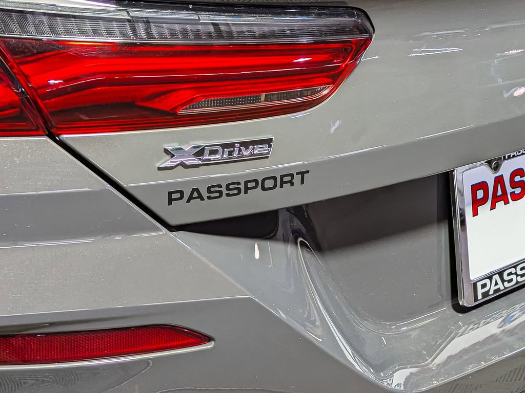 Used 2025 BMW M850i xDrive Coupe image 10