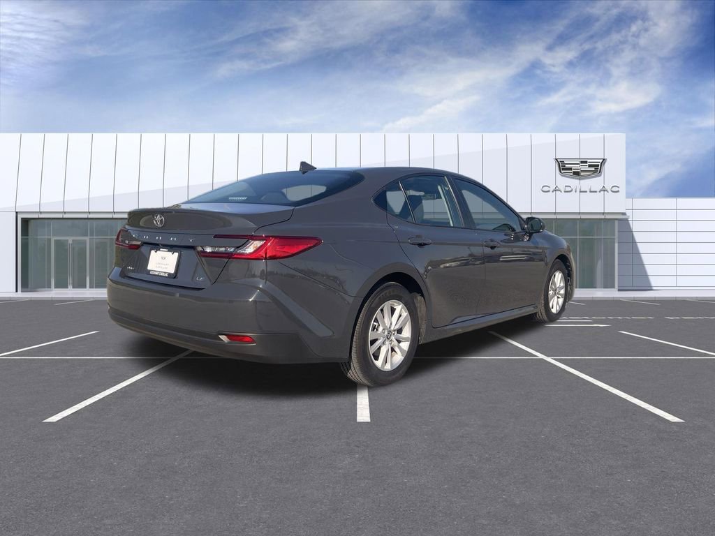 Used 2025 Toyota Camry LE w/ Convenience Package image 8