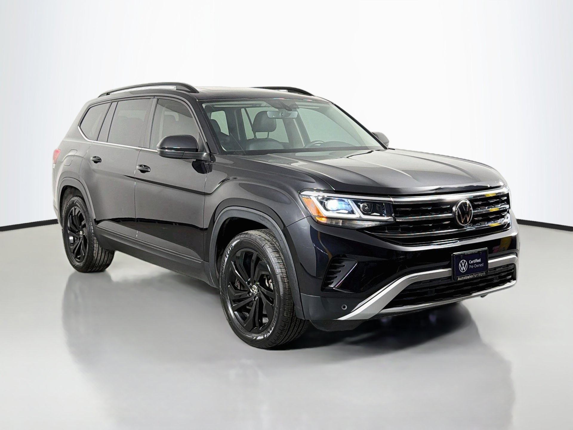 Certified 2023 Volkswagen Atlas SE w/ Panoramic Sunroof Package FWD image 3